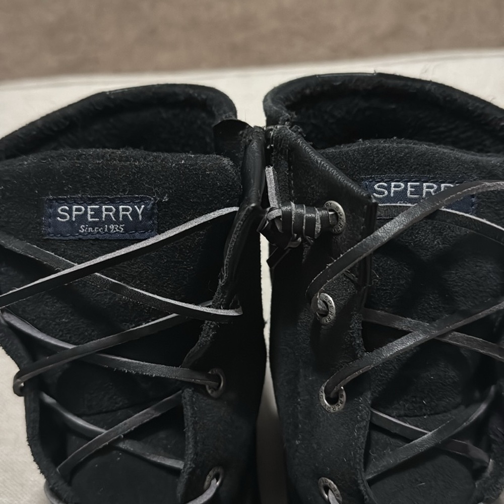 Sperry Duck Boots-Sz 8-All Black-Suede Uppers-Leather Laces-Side Zippers - Picture 4 of 16